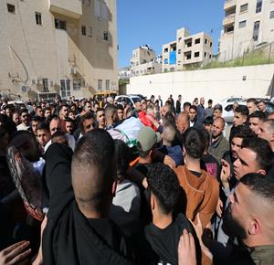 وداع الشهيد الطفل يوسف سامح اشتية (١٥ عاماً) في مستشفى نابلس التخصصي والذي استشهد برصاص قوات الاحتلال خلال اقتحامه المدينة اليوم